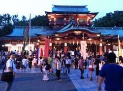 深川八幡祭り本殿夜.jpgのサムネール画像