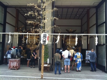 深川八幡祭り神輿庫.jpgのサムネール画像