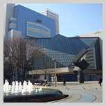 写真:東京芸術劇場